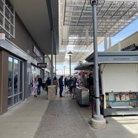 Photo taken at Toronto Premium Outlets by Lucy T. on 4/24/2022