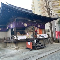 Photo taken at 池尻稲荷神社 by Mimura S. on 1/1/2023