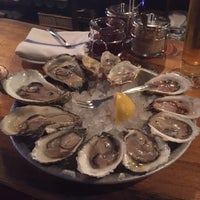 Photo prise au Upstate Craft Beer and Oyster Bar par Jason W. le10/25/2015