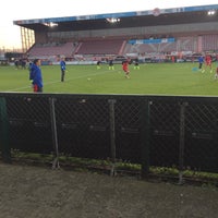 รูปภาพถ่ายที่ Guldensporenstadion โดย Jarno G. เมื่อ 2/16/2019