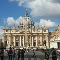Foto diambil di Negara Kota Vatikan oleh Arzu A. pada 9/17/2016