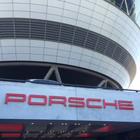 Снимок сделан в Porsche Werk Leipzig пользователем Outside 8/18/2016