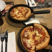 Photo taken at Pizza Hut by Anke P. on 1/30/2019