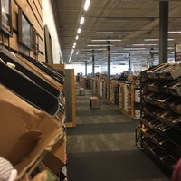 dsw independence blvd