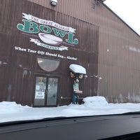 Foto tirada no(a) The Great Alaskan Bowl Company por Joel H. em 1/15/2020