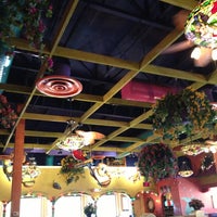 Foto tirada no(a) Macayo’s Mexican Kitchen por Annie D. em 1/19/2013