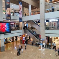 รูปภาพถ่ายที่ Infiniti Mall โดย Khushroo L. เมื่อ 6/3/2022