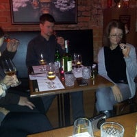 รูปภาพถ่ายที่ Innuendo Prohibition Bar โดย Zdenek K. เมื่อ 12/12/2012