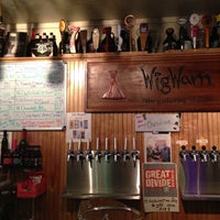 4/21/2013 tarihinde Donna H.ziyaretçi tarafından Wigwam Tavern'de çekilen fotoğraf