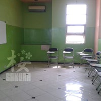 Review Jalan Laksda Adi Sucipto