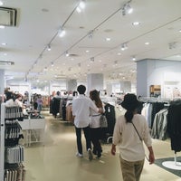 H M Clothing Store In 千葉市