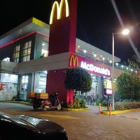 Photo taken at McDonald&amp;#39;s by Büşşşra G. on 12/17/2022
