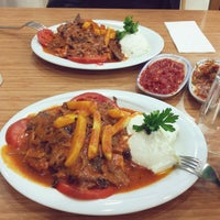 Photo taken at Taşhan Et &amp;amp; Restaurant by Neslihan A. on 10/12/2016