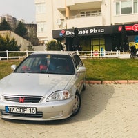 Photo taken at Domino&amp;#39;s Pizza by Halil S. on 2/9/2018
