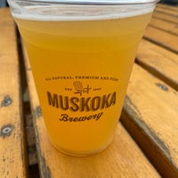 Снимок сделан в Muskoka Brewery пользователем Devon M. 8/29/2020