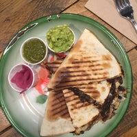10/31/2015 tarihinde Martin J.ziyaretçi tarafından NETA Mexican Street Food'de çekilen fotoğraf