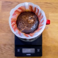 10/21/2019 tarihinde Kamarad Coffee Roasteryziyaretçi tarafından Kamarad Coffee Roastery'de çekilen fotoğraf