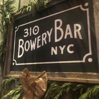 Снимок сделан в 310 Bowery Bar пользователем BRIAN S. 12/20/2018