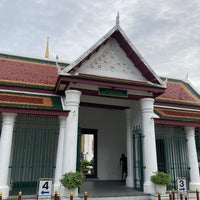 Photo taken at Wat Somanas Rajavaravihara by Pomme A. on 8/7/2022