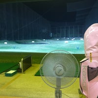Photo taken at Windmill Arena Driving Range by Pomme A. on 12/16/2019