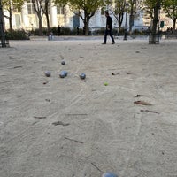 Photo taken at Place Dauphine by Le M on 9/21/2022