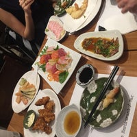 Das Foto wurde bei Chaki Chaki Japanese Restaurant &amp;amp; Bar von Andrea Q. am 10/1/2016 aufgenommen