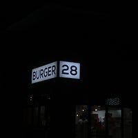 12/4/2017 tarihinde Dubai Star م.ziyaretçi tarafından Burger28'de çekilen fotoğraf