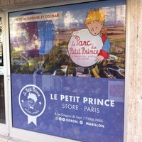 Photo taken at La Boutique du Petit Prince by Danilo P. on 10/27/2016