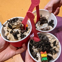 Photo taken at 16 Handles by Joanna F. on 7/4/2018
