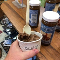 Photo taken at Kilwins Ice Cream by Ryan D. on 8/11/2018