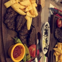Photo taken at NİŞET KASAP Steakhouse by Zehra G. on 7/17/2016