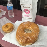 Foto tomada en Dat Donut  por Piper el 1/24/2016