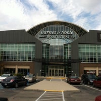 Barnes Noble Now Closed Bookstore