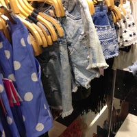 Photo taken at FOREVER 21 原宿店 by Jack S. on 5/4/2013