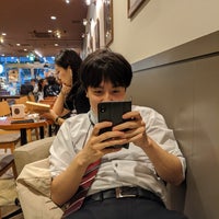 Photo taken at Tully&amp;#39;s Coffee by Naoki H. on 9/23/2019