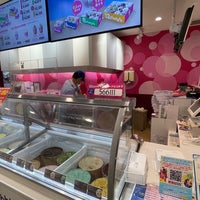 Photo taken at サーティワン アイスクリーム よもぎ台店 by Masatoshi T. on 7/4/2022