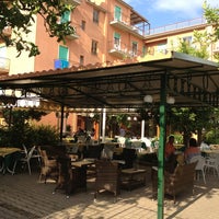7/10/2013 tarihinde Graham G.ziyaretçi tarafından Hotel Girasole Sorrento'de çekilen fotoğraf