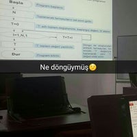 Foto scattata a Bilgisayar Laboratuvarı da Kübra Ö. il 3/18/2016
