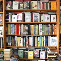 11/4/2015에 newham bookshop님이 Newham Bookshop에서 찍은 사진