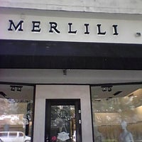 Das Foto wurde bei Merlili Bridal Boutique von Merlili Bridal Boutique am 11/4/2015 aufgenommen