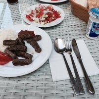 Photo taken at Trakya Restaurant by Büşra Yzz:) :. on 8/6/2016