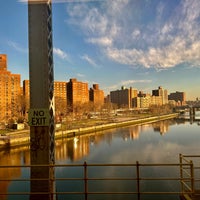 Photo taken at Metro-North Park Avenue Bridge (Bronx / Manhattan) by Deepak S. on 3/27/2023