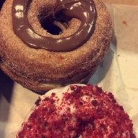 3/26/2017에 K ..님이 DK&amp;#39;s Donuts에서 찍은 사진