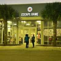 Photo taken at The Escape Game Orlando by Elizabeth T. on 9/22/2022