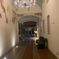 Foto diambil di Grand Hotel Villa Torretta Milan Sesto, Curio Collection by Hilton oleh Michaela Š. pada 7/5/2023