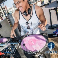 7/12/2013에 DJ Soap님이 The Jones Pool KC에서 찍은 사진