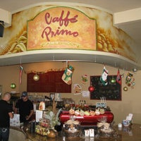 Foto tirada no(a) Caffe Primo por Ryan H. em 12/26/2012