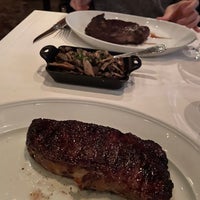 Photo taken at Old Homestead Steakhouse by Yan S. on 11/27/2022