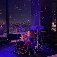 Photo taken at Dizzy&amp;#39;s Jazz Club by Yan S. on 12/6/2022