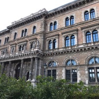 Foto scattata a Budapesti Corvinus Egyetem Központi Könyvtár da Baltazar S. il 5/11/2019